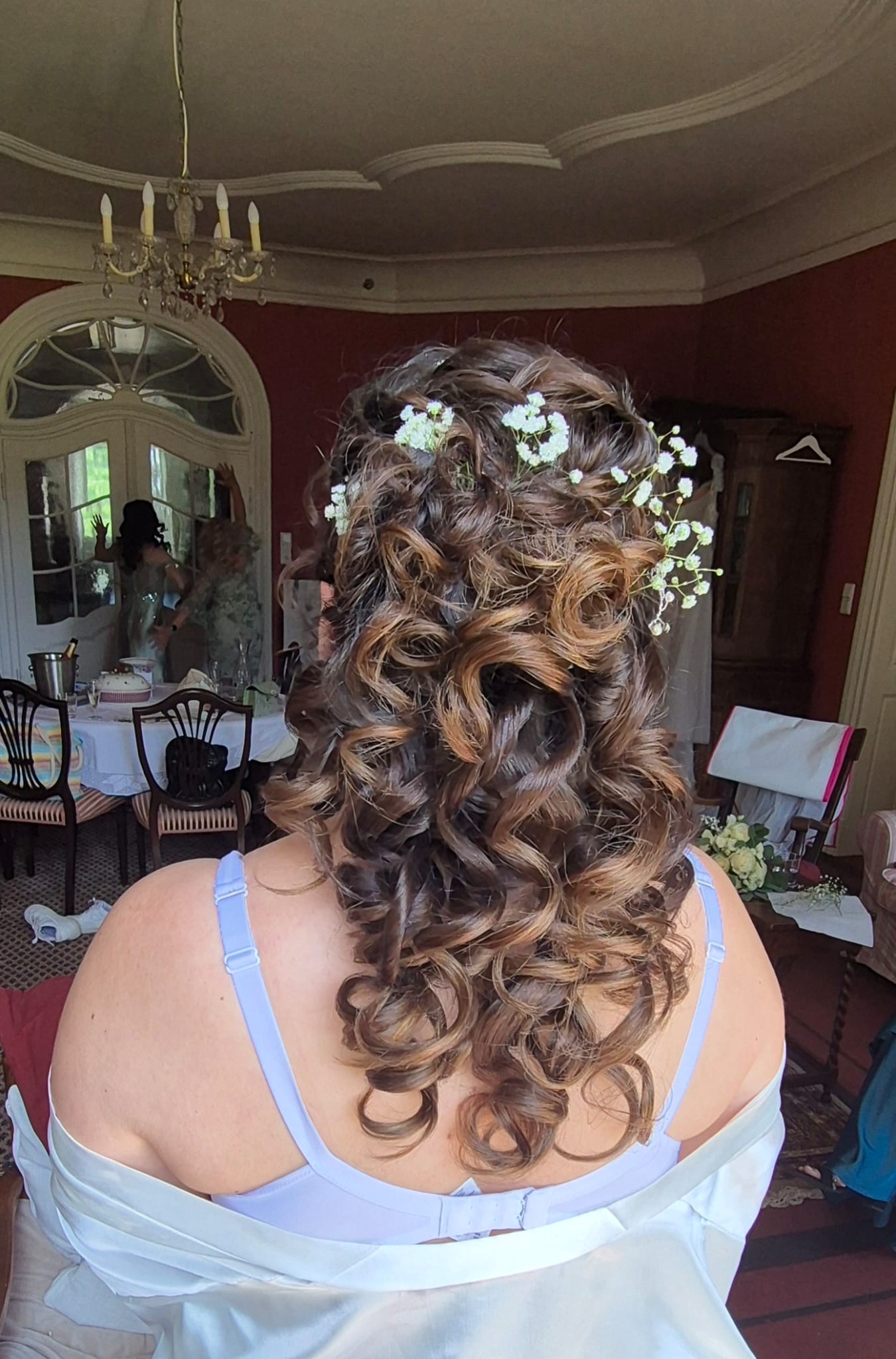 Braut-Styling Hochsteckfrisur bei L'Arte della Bellezza